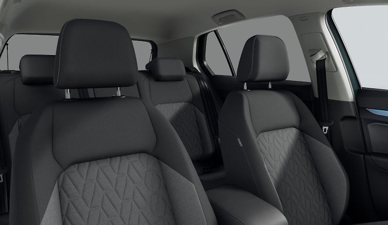 Volkswagen Golf People 1,5 eTSI 85 kW 7DSG mHE - fotka 6 z 7