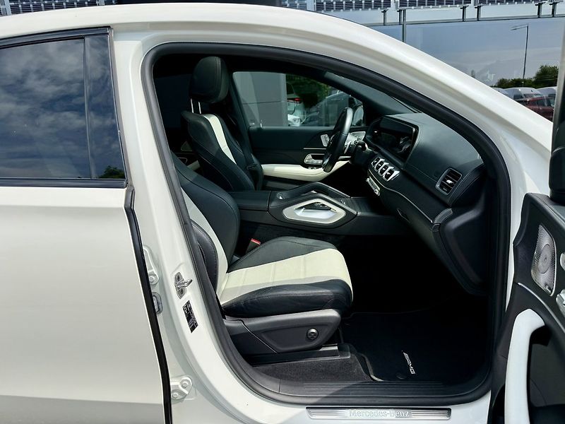 Mercedes-Benz GLE (2022) 400 d 4MATIC kupé - fotka 39 z 49