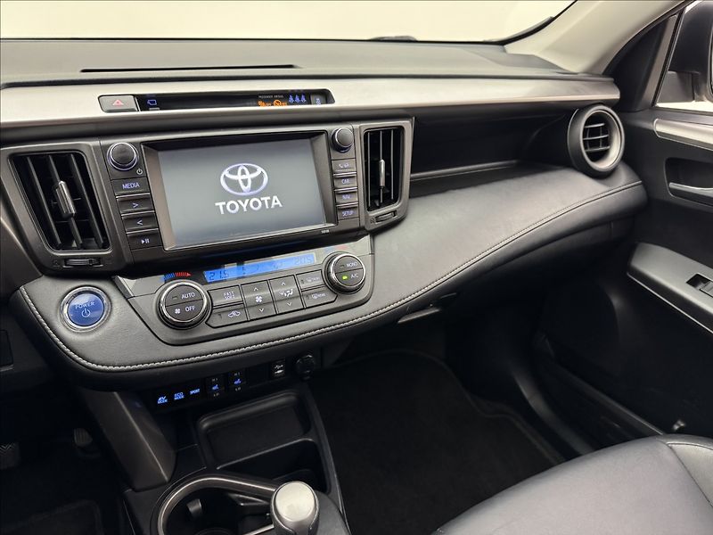 Toyota RAV4 2,5 114kW HYBRID LED KŮŽE 360° - fotka 16 z 45