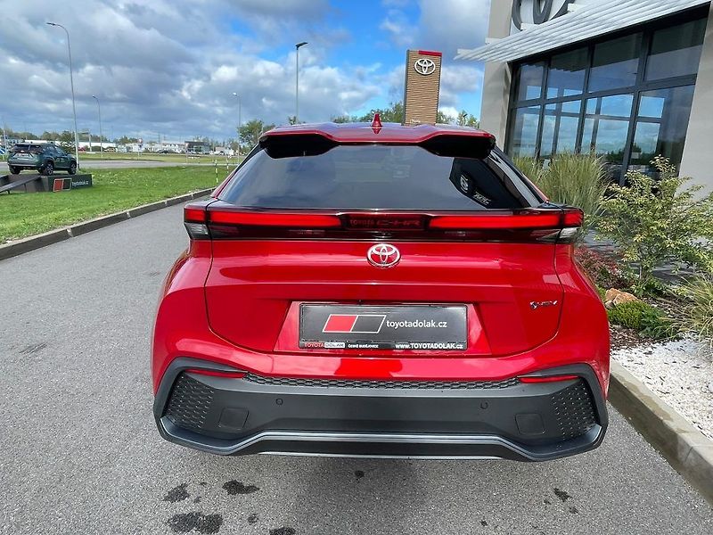 Toyota C-HR 1.8 Hybrid FWD Style - fotka 3 z 28
