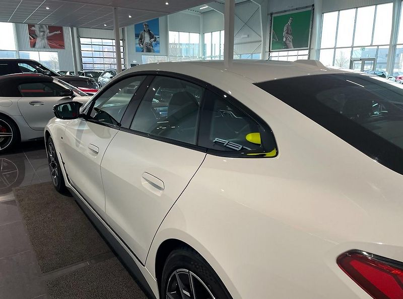 BMW i4 M50 xDrive GC MSport h/k - fotka 17 z 18