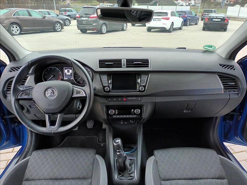 Škoda Fabia 1,2 TSI,STYLE,SERVISKA,PANO - fotka 11 z 43