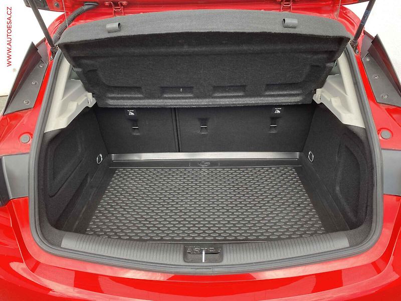 Opel Astra (2017) 1.4 T, ČR, AC, LED, park - fotka 7 z 17