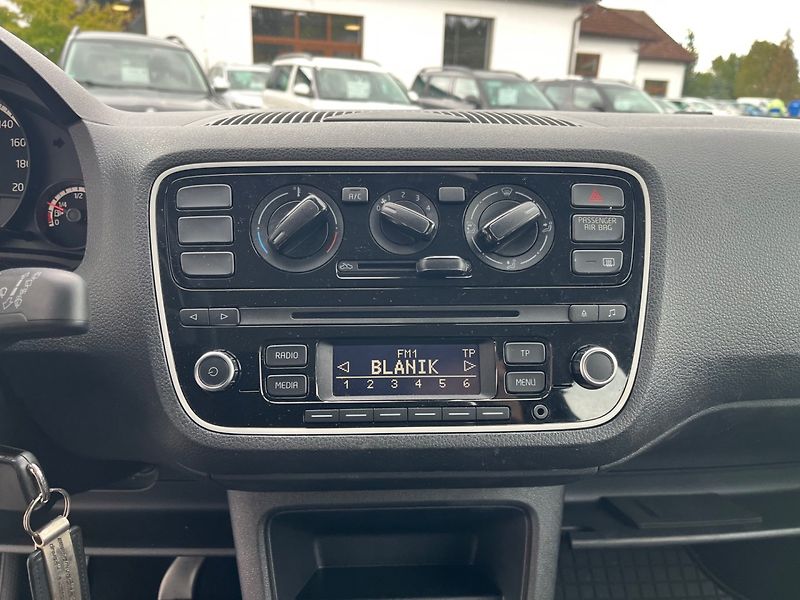 Volkswagen up! (2013) 1.0 i Klima - fotka 10 z 26
