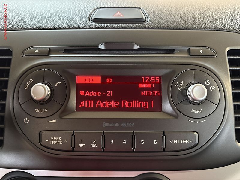 Kia Picanto (2016) 1.0i - fotka 11 z 14