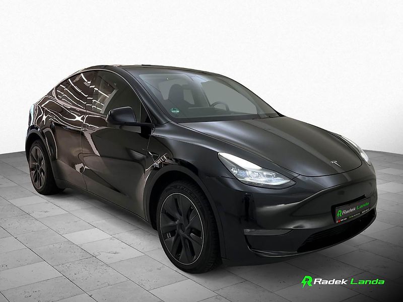 Tesla Model Y (2023) Long Range AWD Berlín - fotka 1 z 9