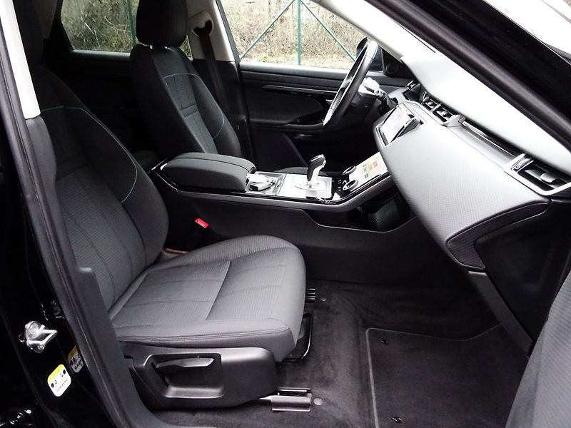 Land Rover Range Rover Evoque 2.0D 150 AWD A/T Kamera - fotka 22 z 31