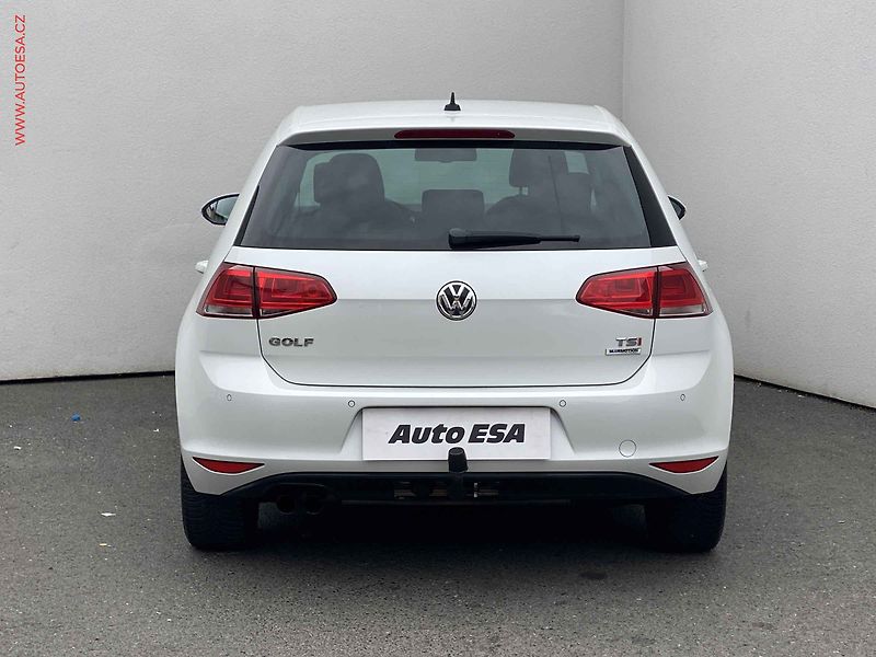 Volkswagen Golf (2015) 1.4 TSi, Lounge, TZ, navi - fotka 5 z 17