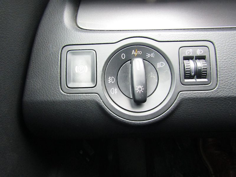 Volkswagen Passat (2008) 1.4 TSI 90kW - fotka 29 z 42