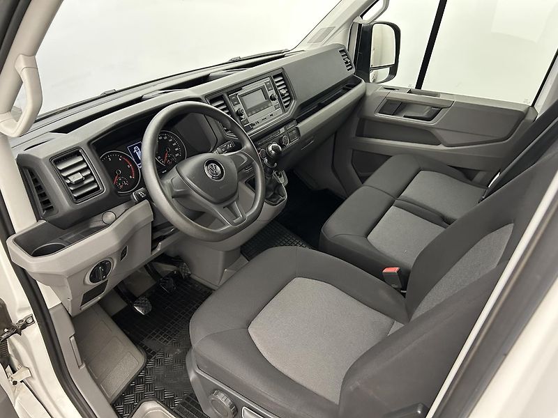 Volkswagen Crafter 2.0 TDI L2H3 - fotka 6 z 21