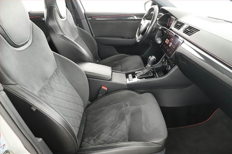 Škoda Superb (2017) Sportline 2.0 TSI, Automat - fotka 7 z 20