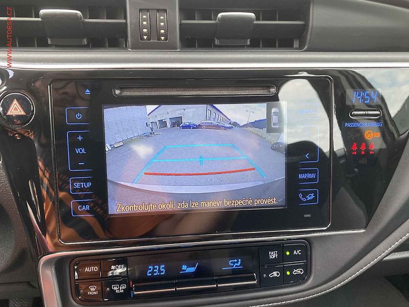 Toyota Auris (2019) 1.6i, ČR, servis.kniha - fotka 16 z 18