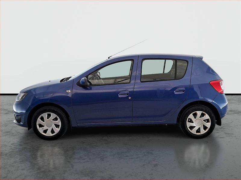 Dacia Sandero (2013) 1.2 16V, ČR,1.maj - fotka 3 z 13