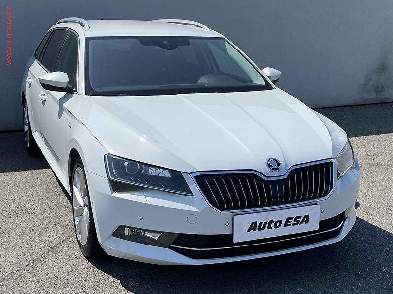 Škoda Superb (2018) 2.0 TDi, ČR, L&K, DSG, kůže - fotografie inzerátu