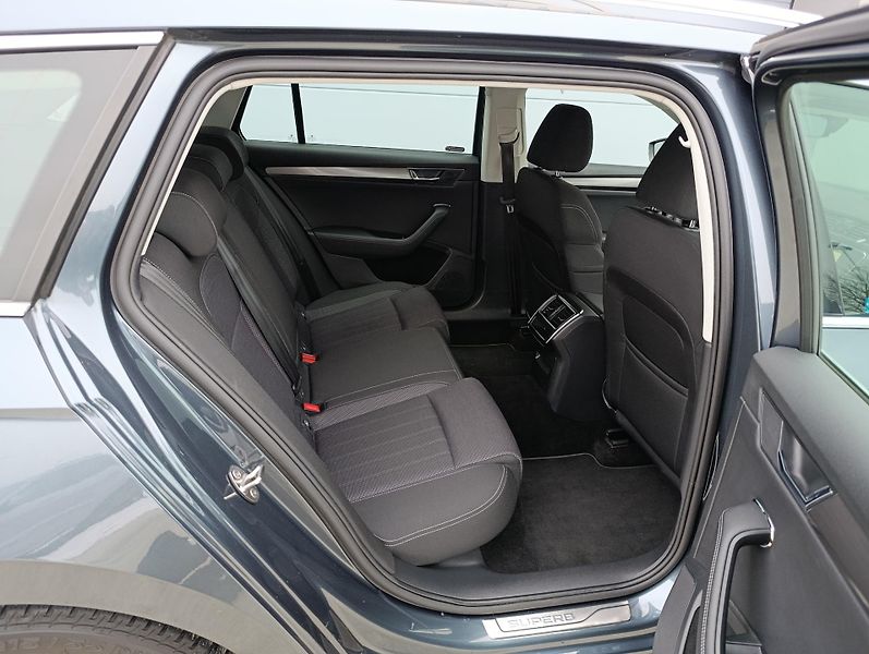 Škoda Superb 2.0TDI 147kW STYLE VIRTUAL DPH - fotka 14 z 29