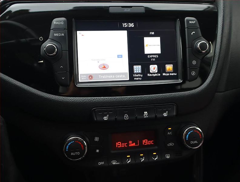 Kia Ceed (2017) 1.6 GDI, Automat, Navi - fotka 12 z 17