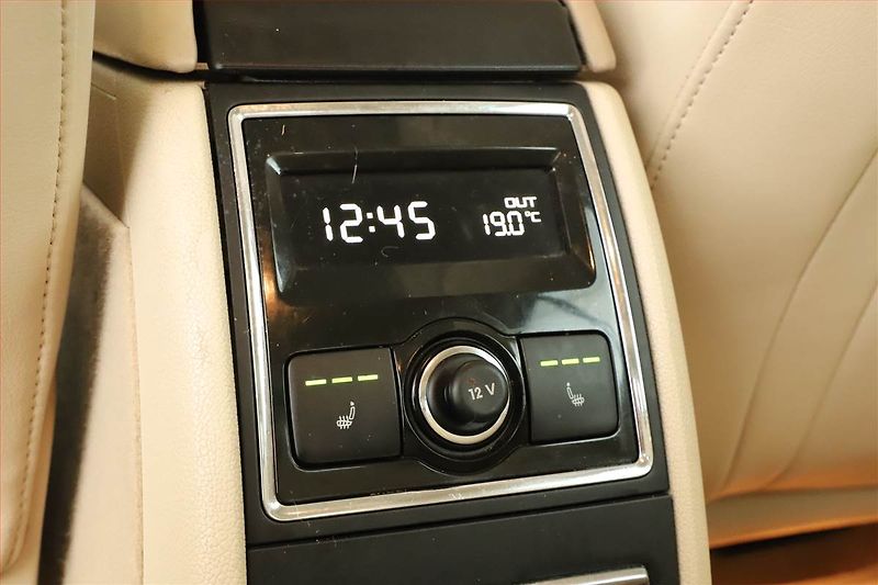 Škoda Superb (2008) Elegance 2.0 TDI, Xenony - fotka 11 z 19