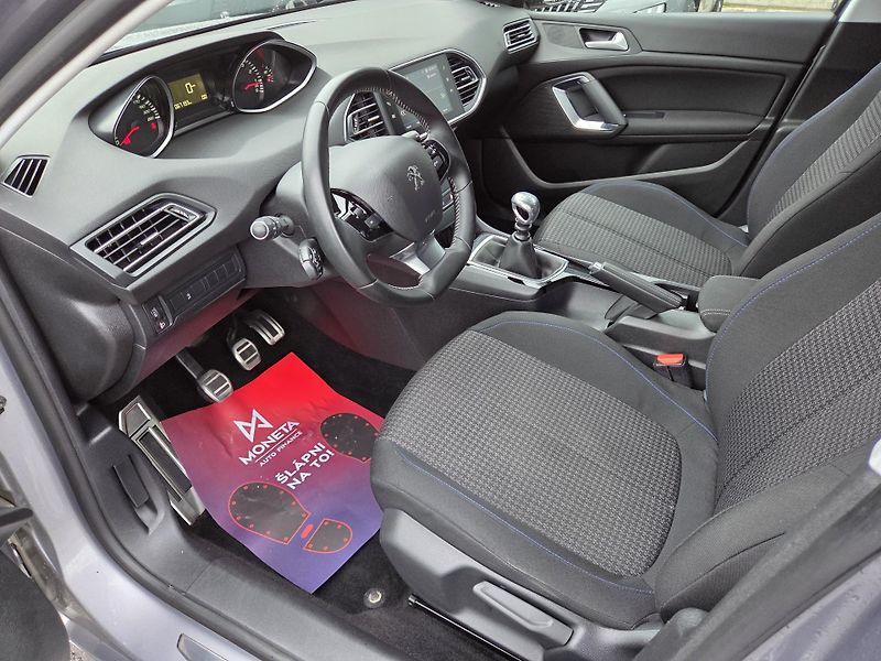 Peugeot 308 (2019) 1.2 PT 110 Style MAN6 - fotka 9 z 27