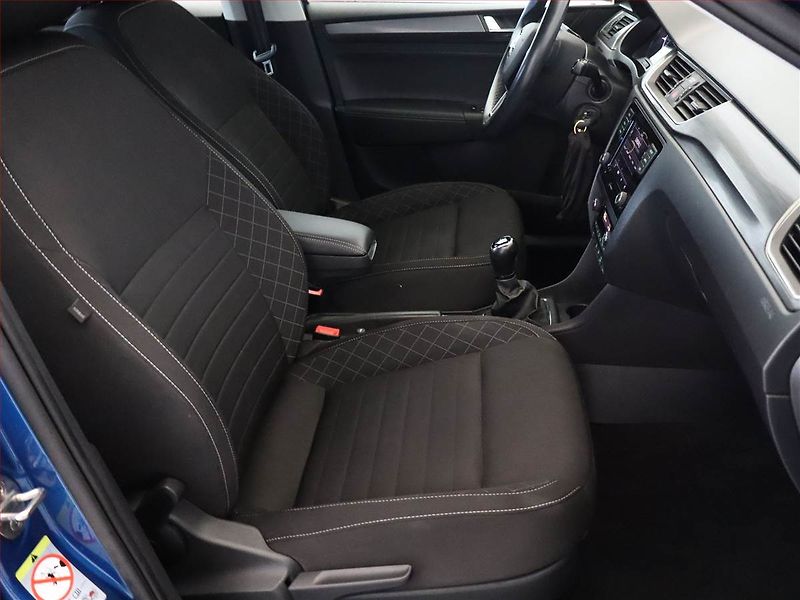 Škoda Rapid (2019) 1.0 TSI, Park. senzory - fotka 7 z 12