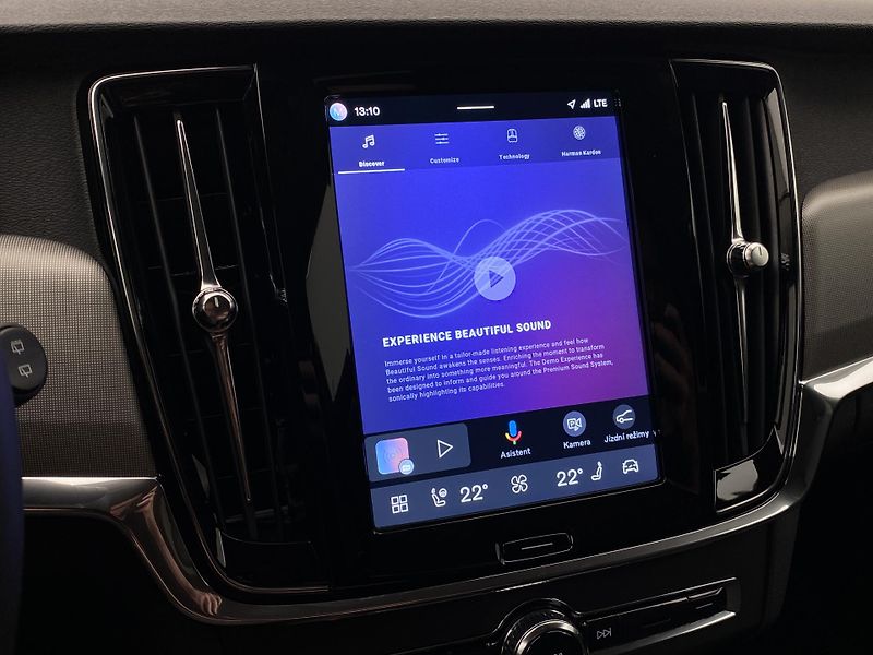 Volvo V90 T6 AWD RECHARGE CORE REZERVACE - fotka 40 z 60