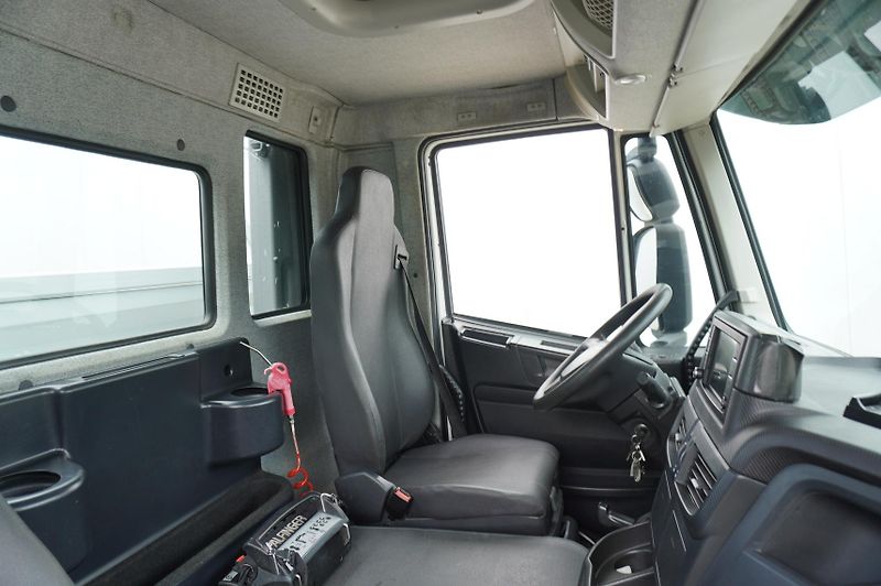 Iveco Stralis (2016) 310 E6 / 120 tho. km! / Crane - fotka 22 z 24