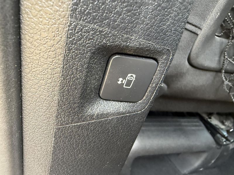 Peugeot Traveller 2,0HDI 110kW Odpočet DPH - fotka 21 z 24