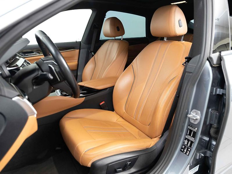 BMW Řada 6 640i xDrive Gran Turismo - fotka 18 z 24