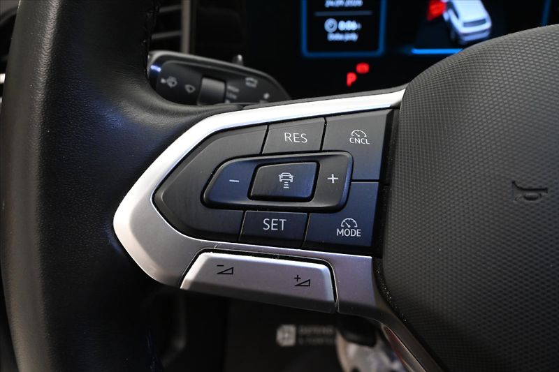Volkswagen Passat 2,0 TDI 110 kW DSG Business Zá - fotka 25 z 33