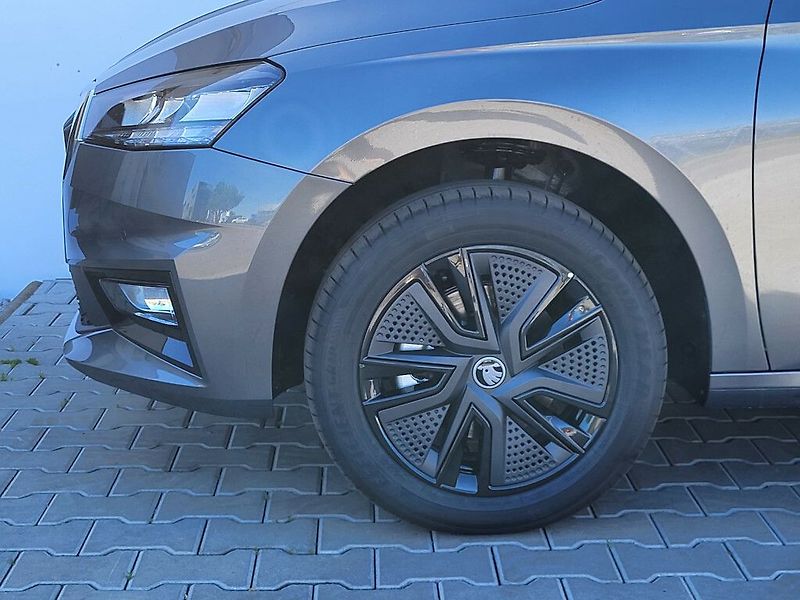 Škoda Fabia Dynamic 1,0TSI 85kW - fotka 27 z 27