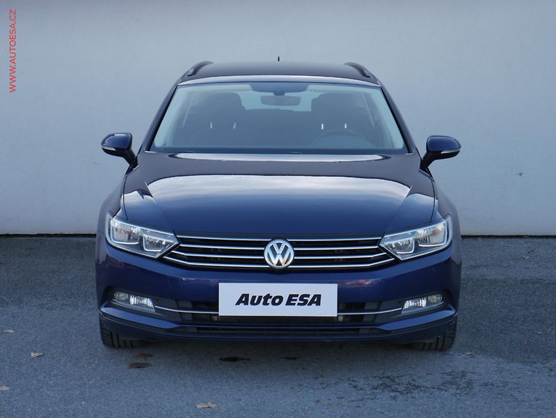 Volkswagen Passat (2018) 2.0TDi, DSG, navi - fotka 2 z 24