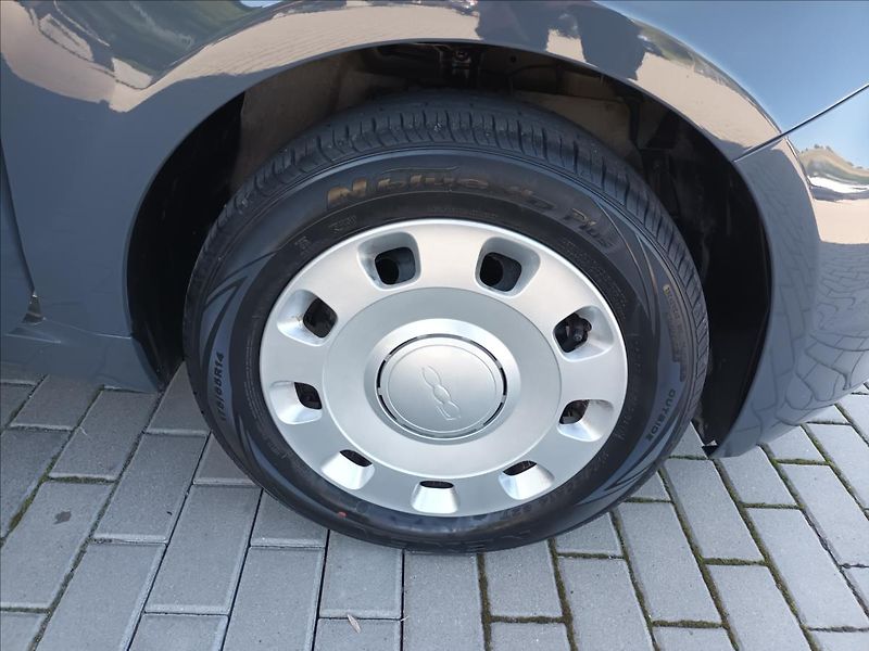 Fiat 500 1,2 i,51KW,KLIMA,TOP STAV, - fotka 25 z 37