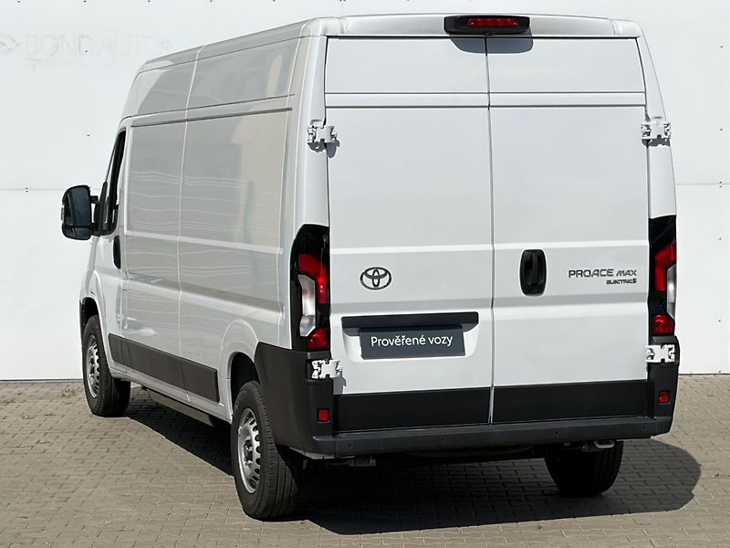 Toyota ProAce EV L3H2 Active - fotka 6 z 27