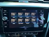 Volkswagen Arteon 2,0 TDI 110kW R-Line, ACC - náhled 33