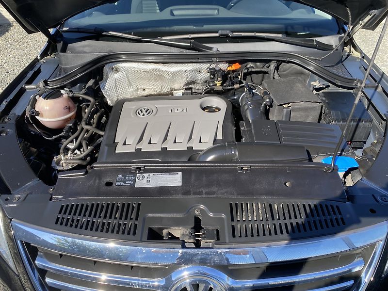 Volkswagen Tiguan 2.0TDi 4x4 135PS GOAL PĚKNÝ!!! - fotka 80 z 166