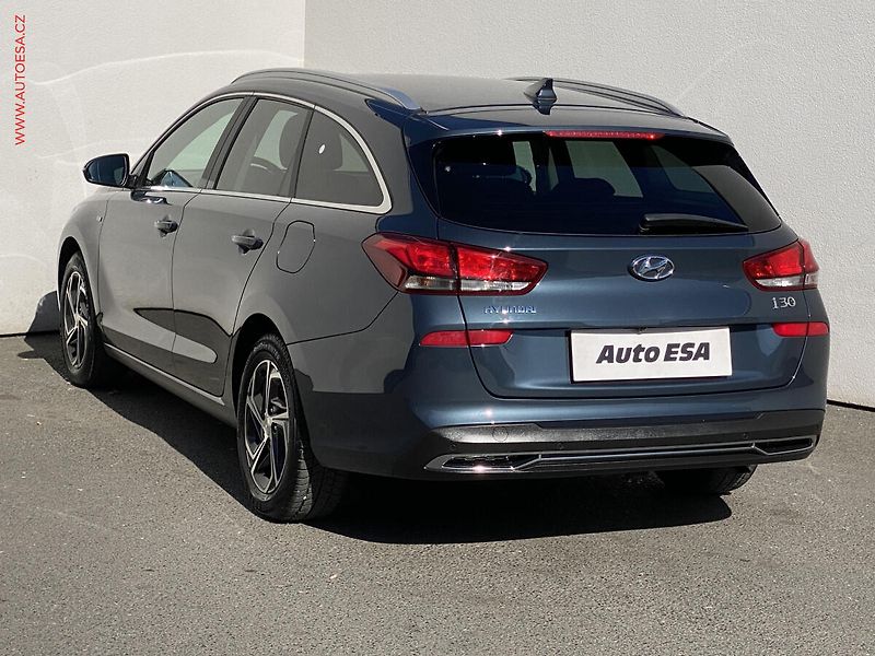 Hyundai i30 (2023) 1.5 T-GDi, ČR, Smart, TZ - fotka 6 z 18