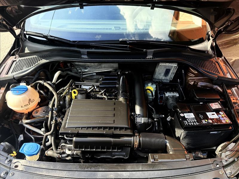 Škoda Rapid 1,2 TSi STYLE PLUS ČR - fotka 24 z 30