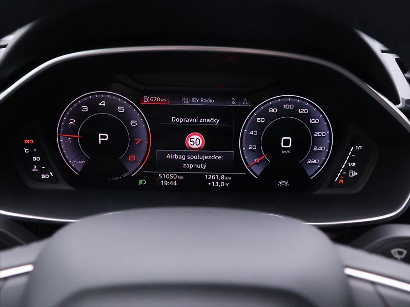 Audi Q3 1,5 35 TFSI S tronic S line CZ - fotka 18 z 36