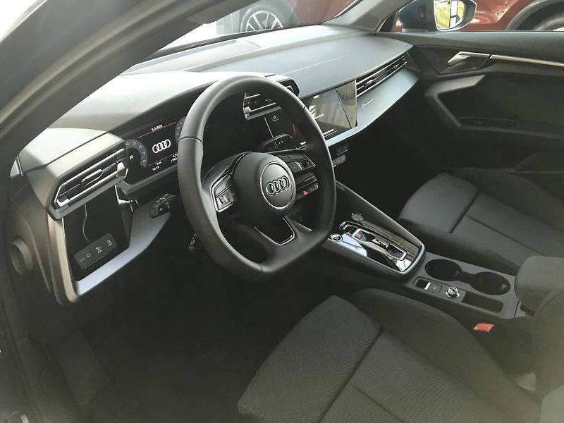 Audi A3 S line ST7 1,5TFSI - fotka 13 z 20