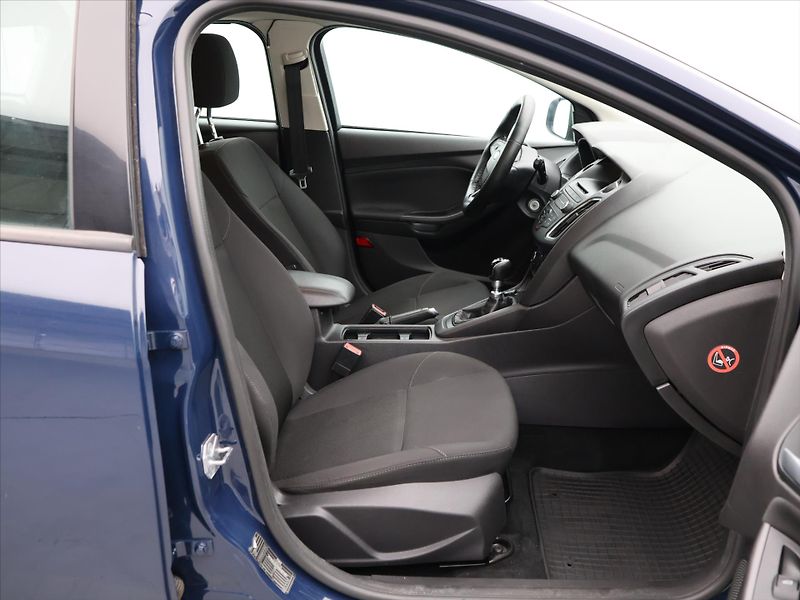 Ford Focus 1,5 TDCI 70 kW Aut.klima CZ - fotka 11 z 26