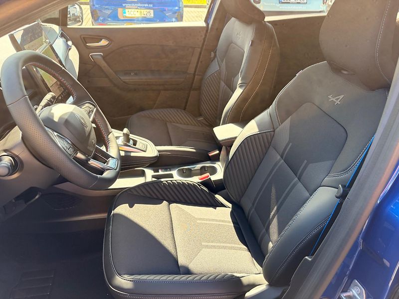 Renault Symbioz (2026) esprit Alpine full hybrid  - fotka 8 z 8