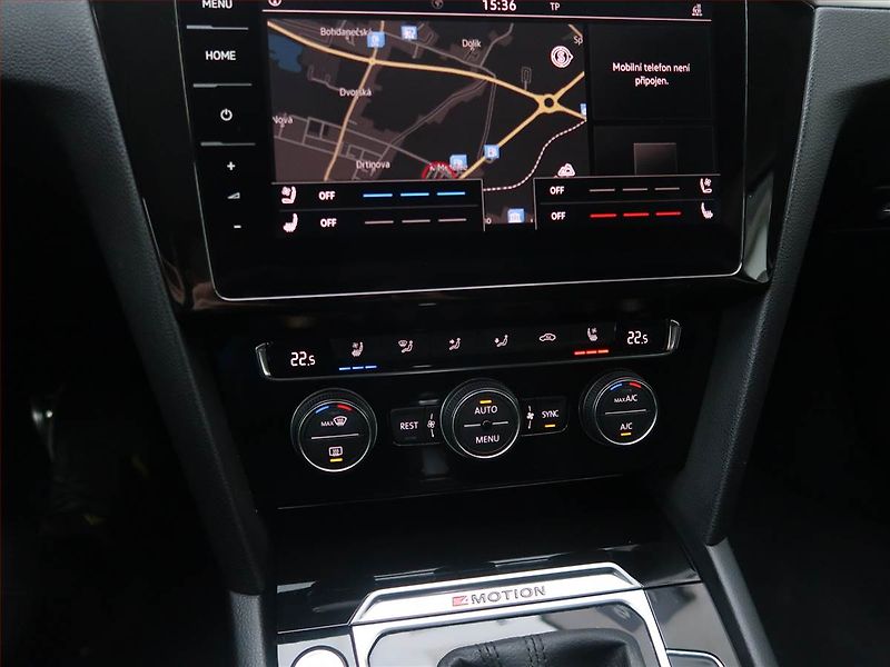 Volkswagen Passat (2018) 2.0 TDI, 4X4, Automat, Kůže - fotka 22 z 28