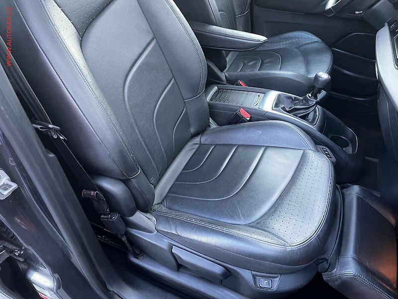 Citroën C4 Picasso (2016) 1.6i, AC, TZ - fotka 12 z 21