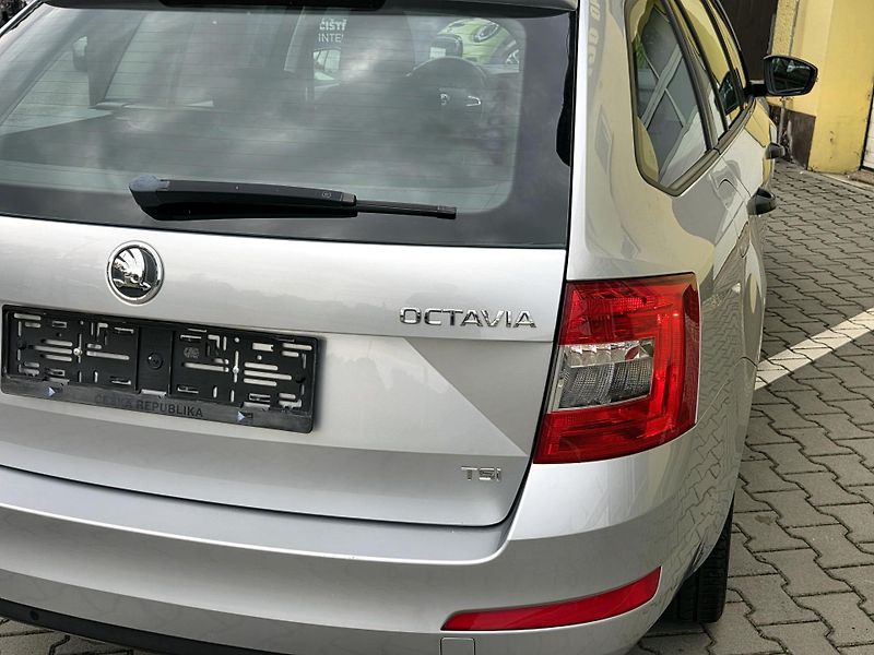 Škoda Octavia 1,2 TSi PO ROZVODECH, 1.maj - fotka 11 z 41