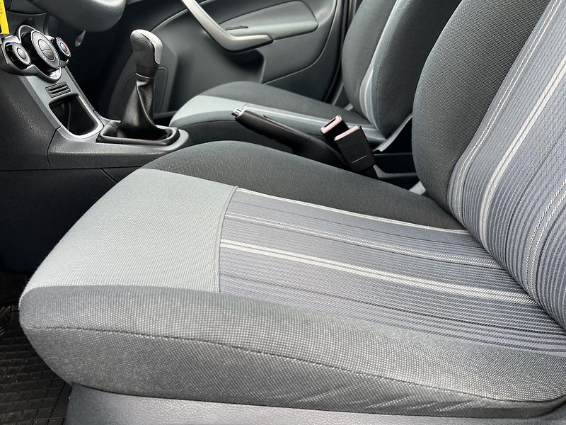 Ford Fiesta 1.25i KLIMA ALU KOUPENO V ČR - fotka 11 z 34