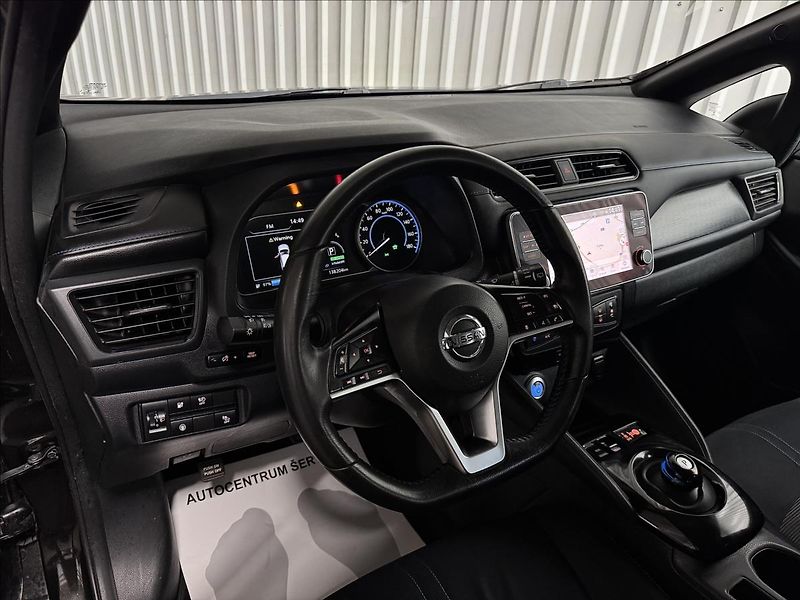Nissan Leaf Electric drive 110kW Business - fotka 15 z 41