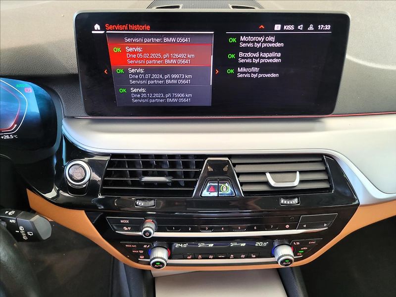 BMW Řada 5 2,0 HEV,LED,Navi,kůže,výhřev - fotka 34 z 49