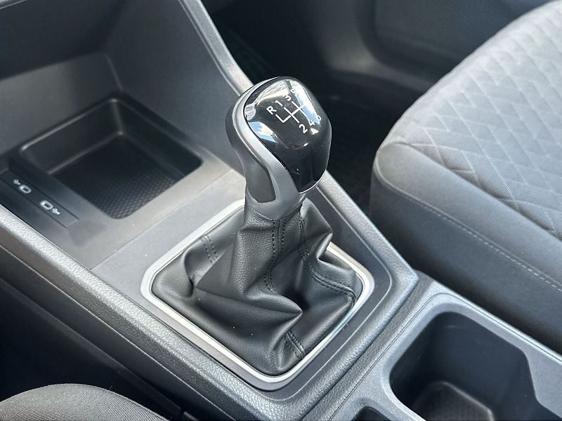 Volkswagen Caddy (2022) 2.0 TDI Life - fotka 16 z 31