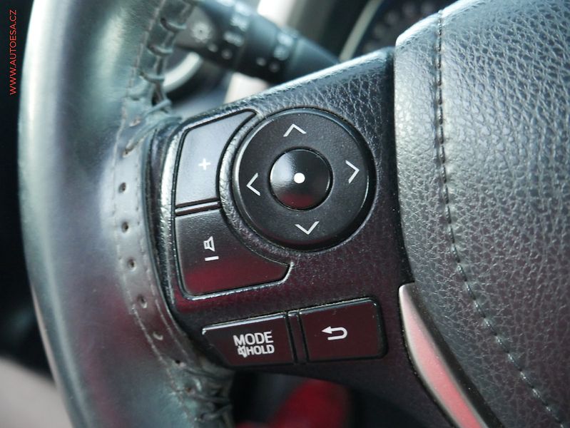 Toyota RAV4 (2013) 2.2 D-4D 4x4, AC, TZ, kamera - fotka 16 z 21