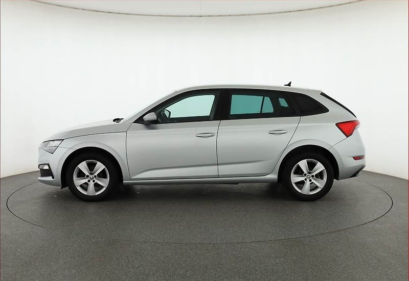 Škoda Scala (2020) 1.0 TSI, Tempomat - fotka 3 z 15