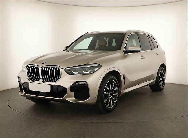 BMW X5 (2019) xDrive30d - fotka 2 z 20